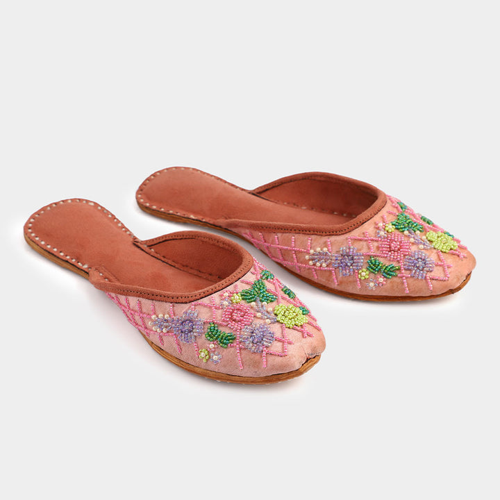 Shop elegant light pink dress shoes with kussa. Find your perfect pair of embellished light pink women's shoes today!