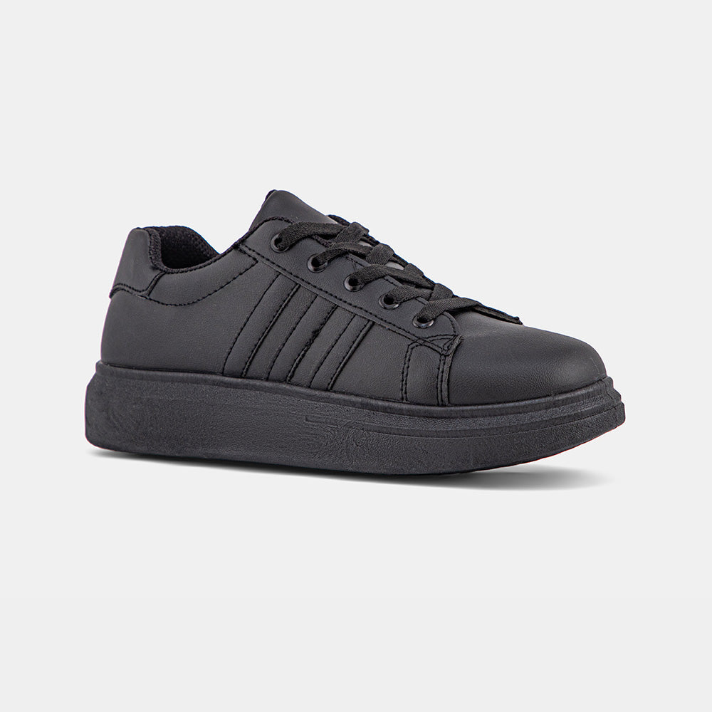 Black Lemis sneakers featuring a sleek design and cushioned sole, perfect for casual wear and everyday activities.