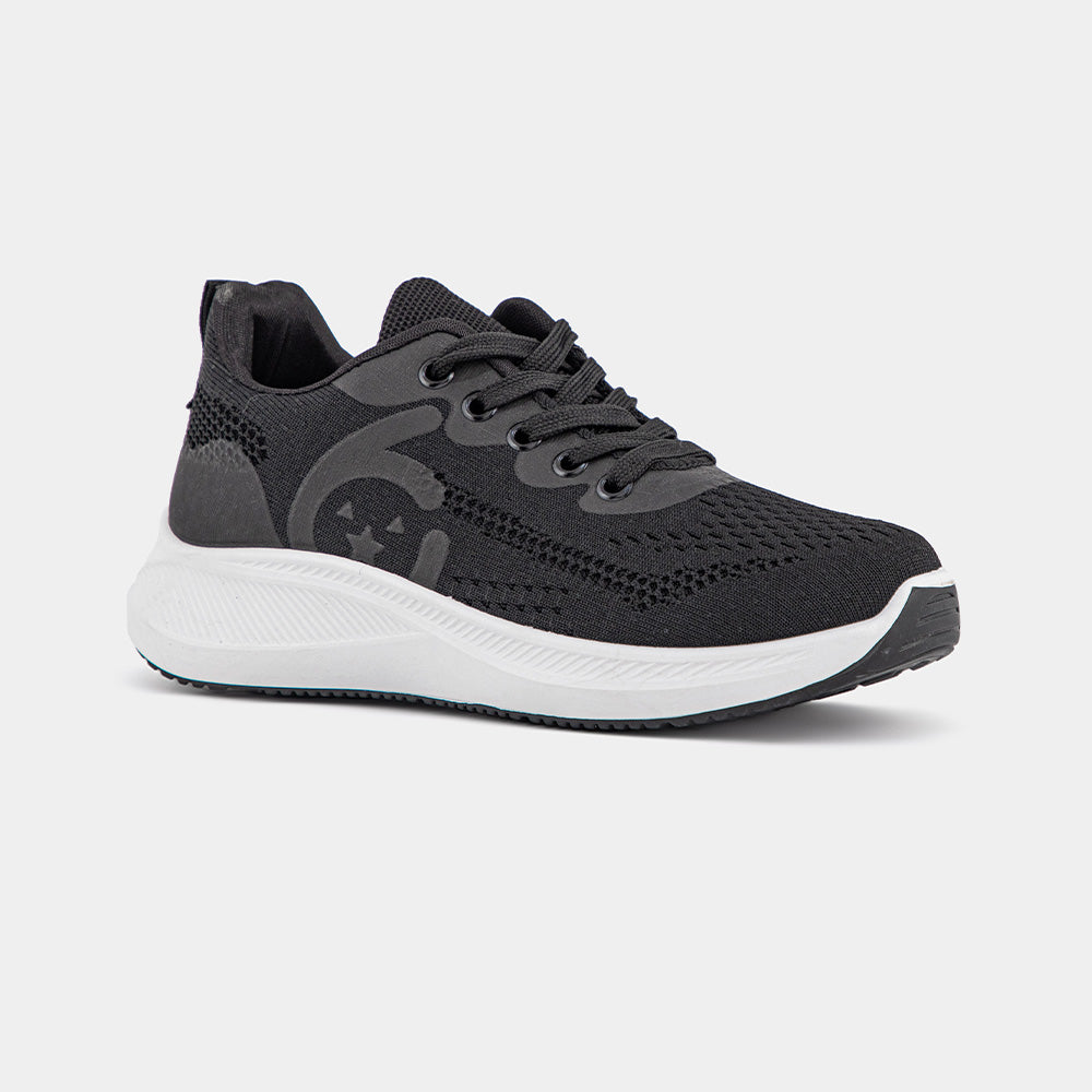 Black Lemis sneakers with a white sole, featuring a breathable upper and cushioned support, perfect for casual wear and light workouts